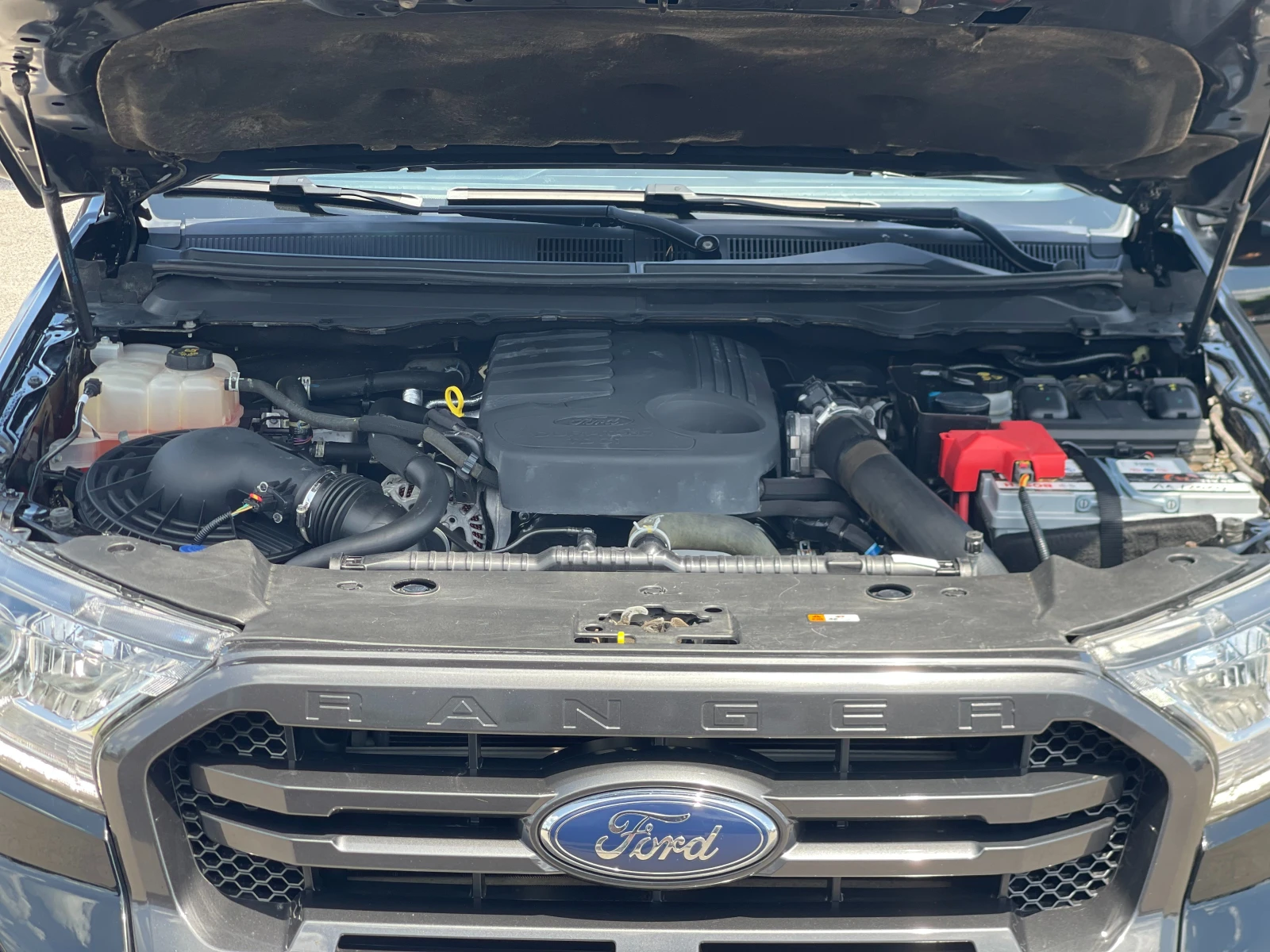 Ford Ranger 2.0 Bi-Turbo Wildtrak 4×4 — 16