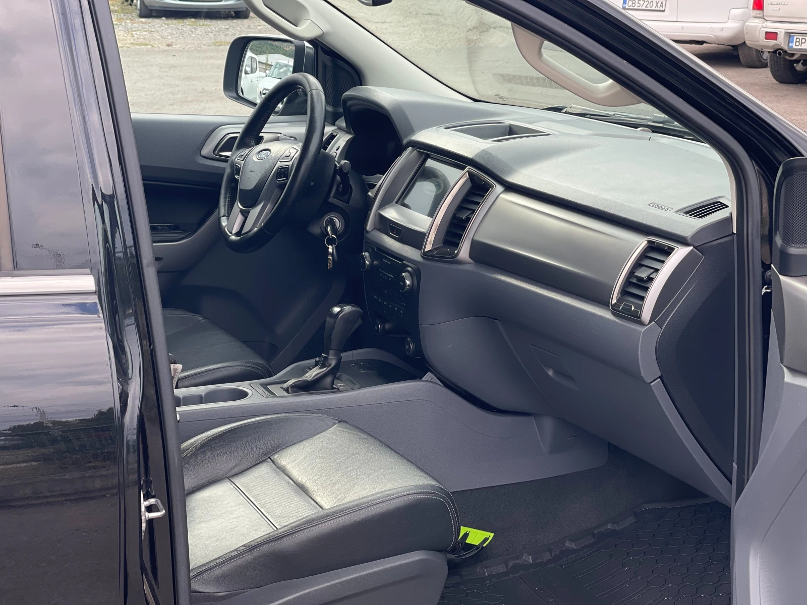 Ford Ranger 3.2 TDCi Limited 4×4 — 12