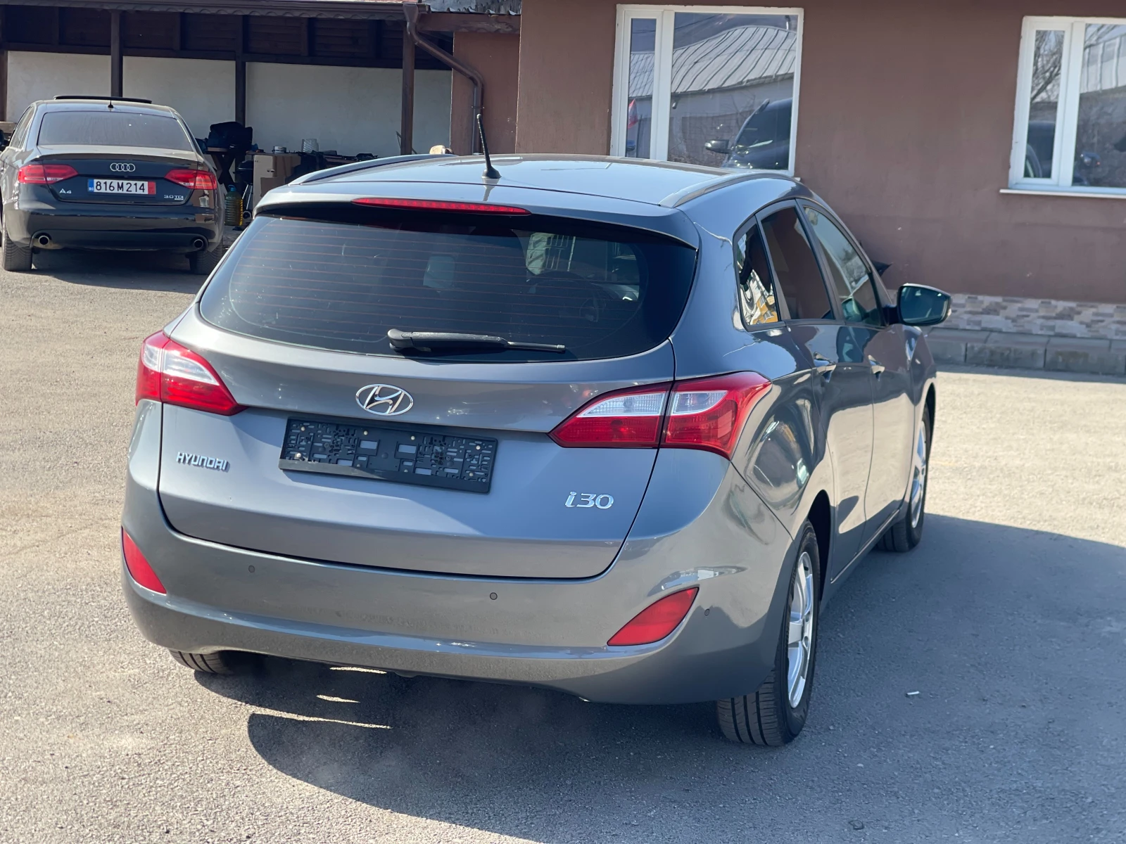Hyundai i30 1.6 Automatic — 7
