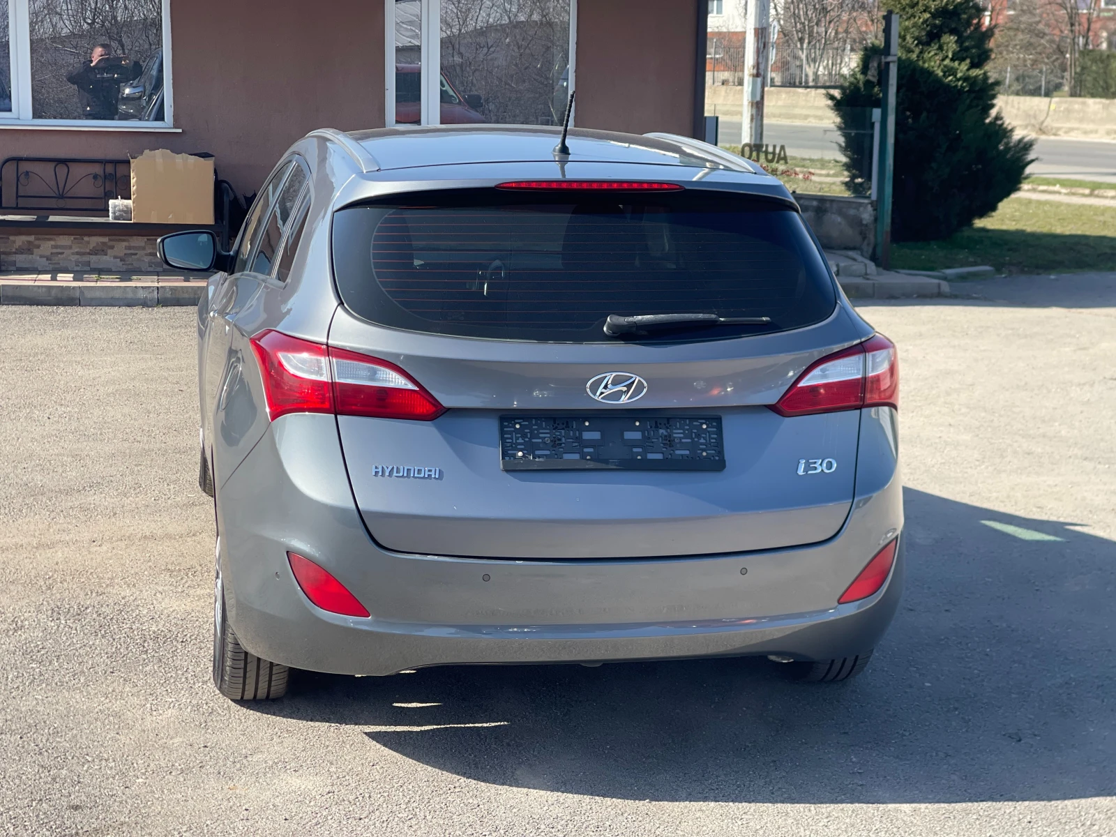 Hyundai i30 1.6 Automatic — 8
