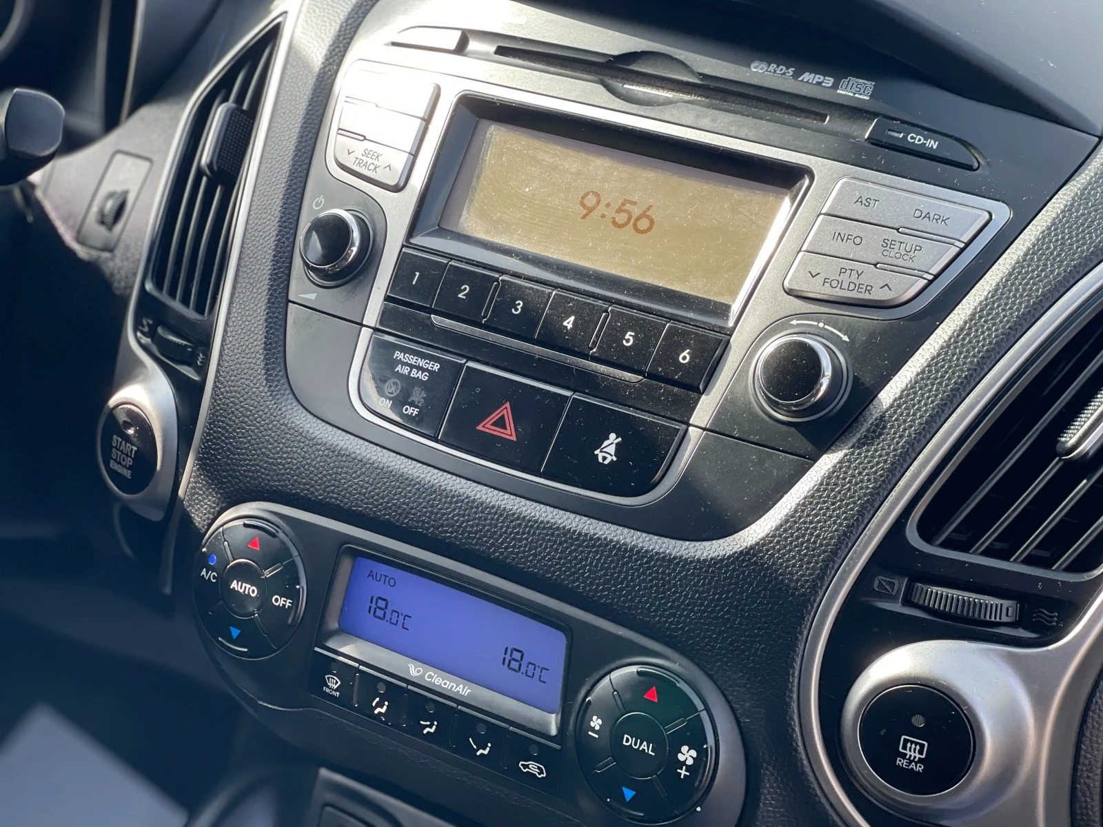 Hyundai ix35 2.0 CRDi 4×4 — 12