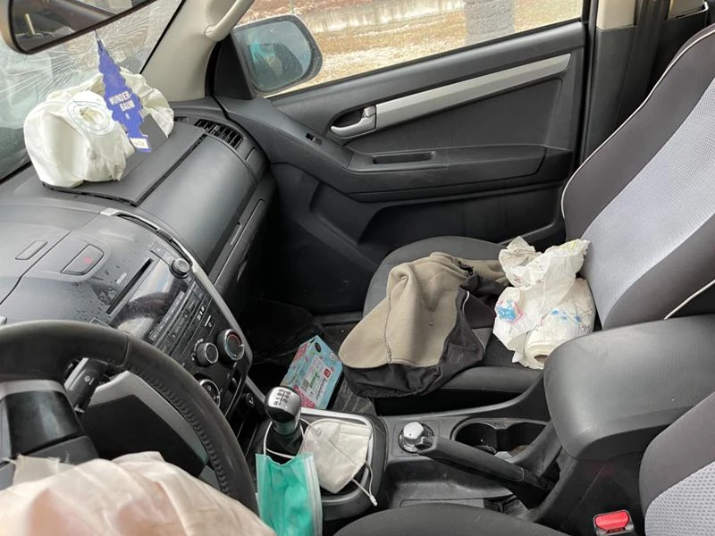 Isuzu D-Max 2.5 TD — 6