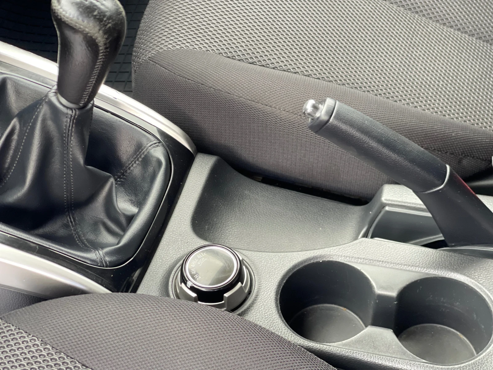 Mitsubishi L200 2.4 Di-D 4×4 Instyle — 12