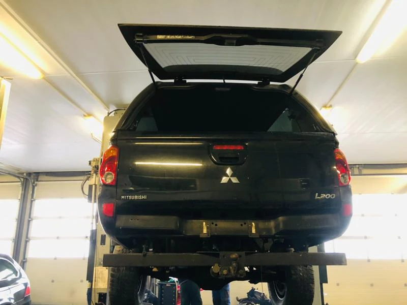 Mitsubishi L200 2.5 Di-D 178 hp (For Parts)