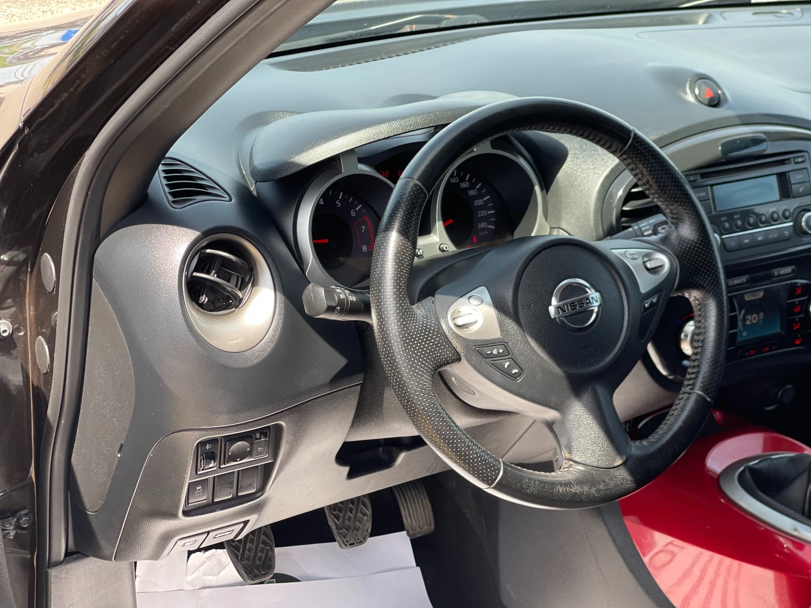 Nissan Juke 1.6 Tekna — 9
