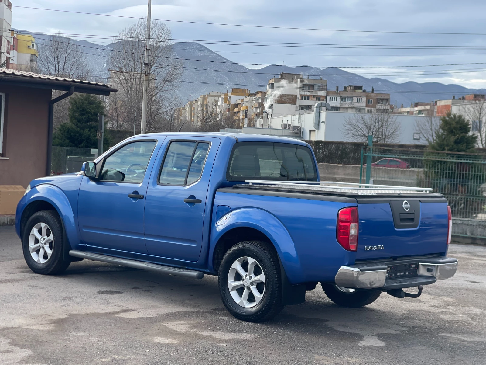 Nissan Navara 2.5 dCi 4×4 — 6