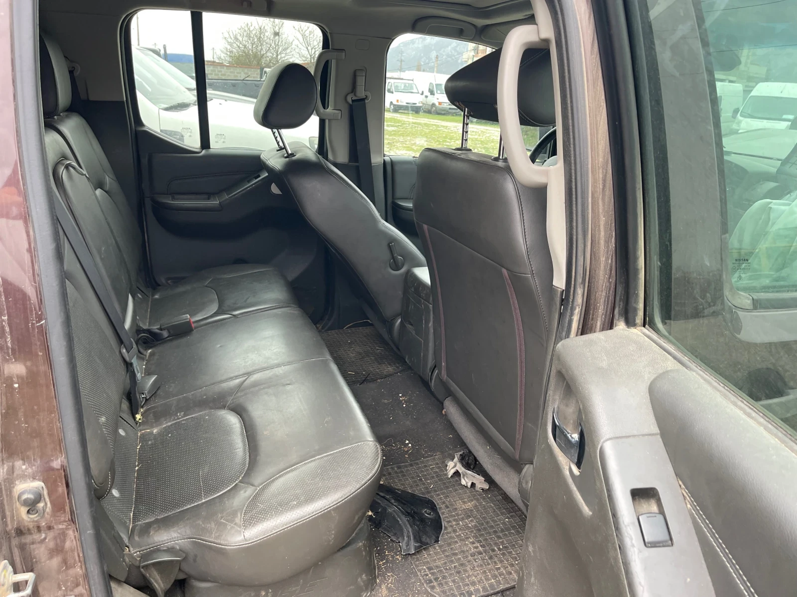 Nissan Navara 3.0 dCi V6 — 9