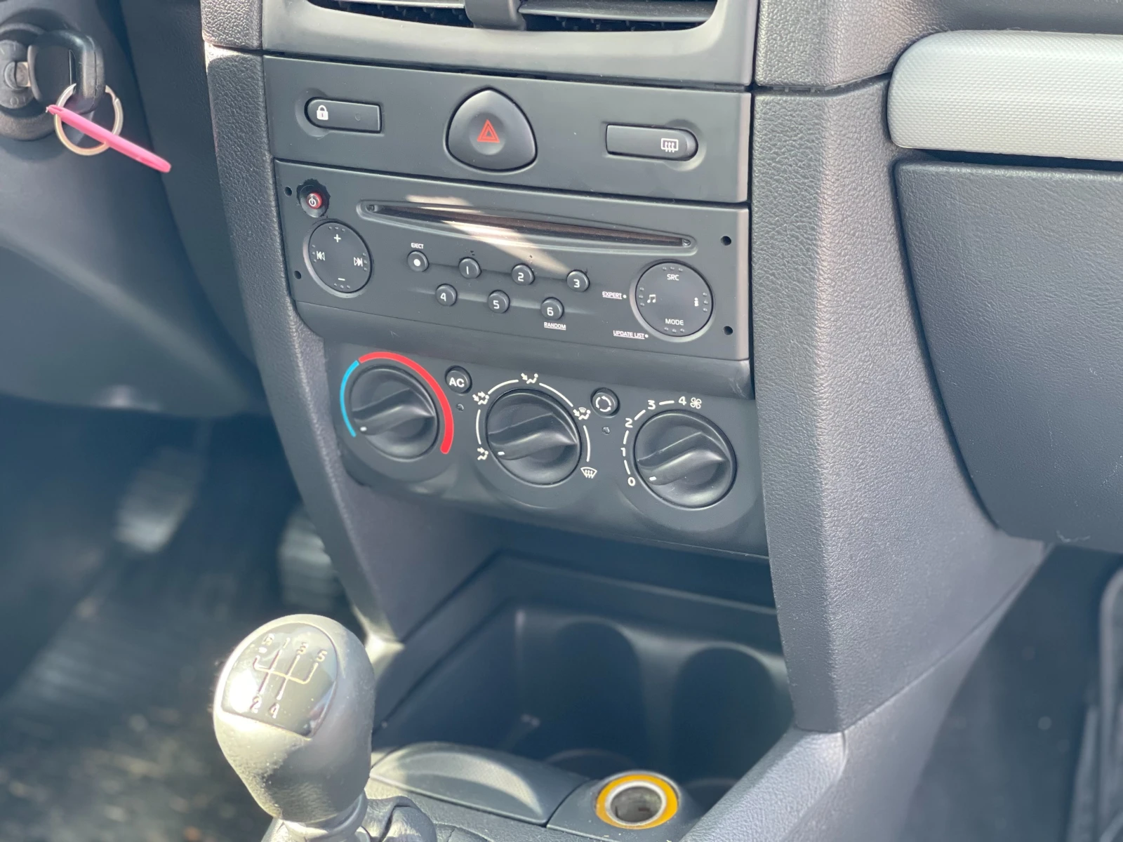 Renault Clio 1.2 — 10