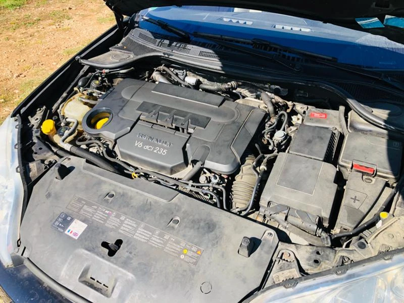 Renault Laguna 3.0 dCi — 12
