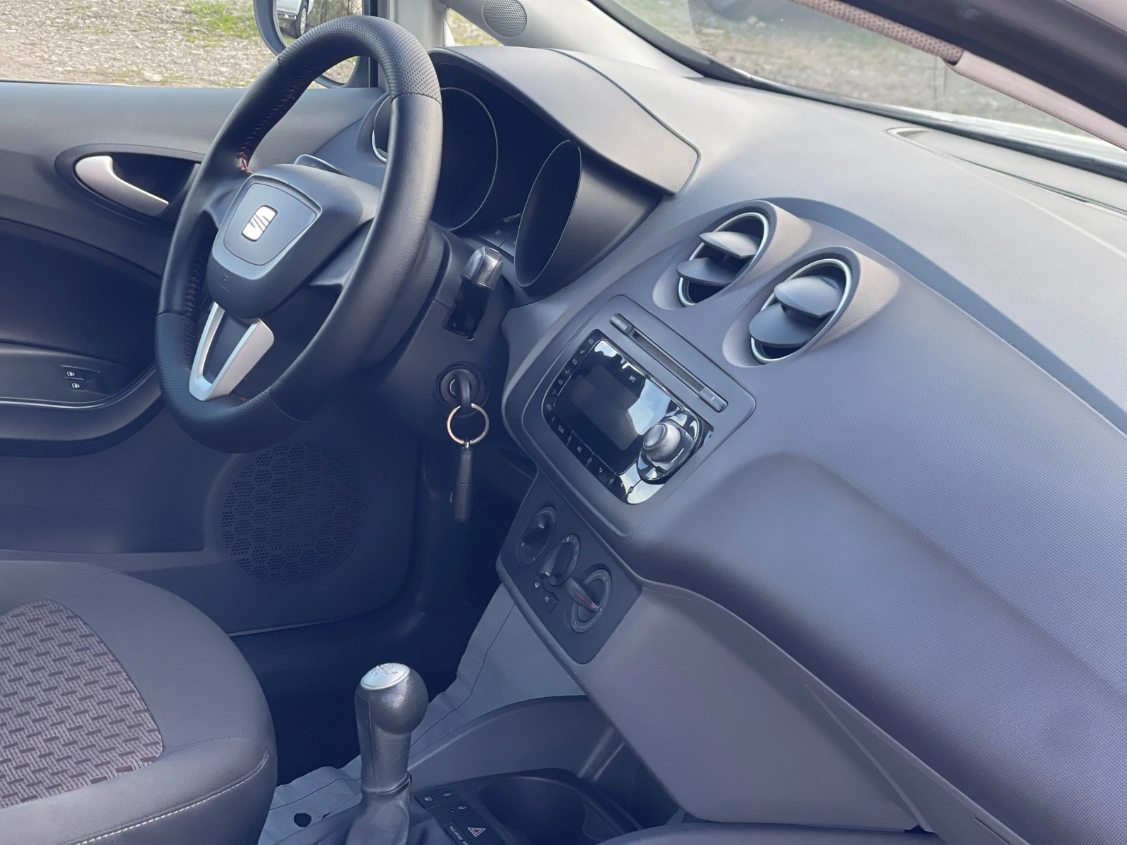 SEAT Ibiza 1.2 — 10