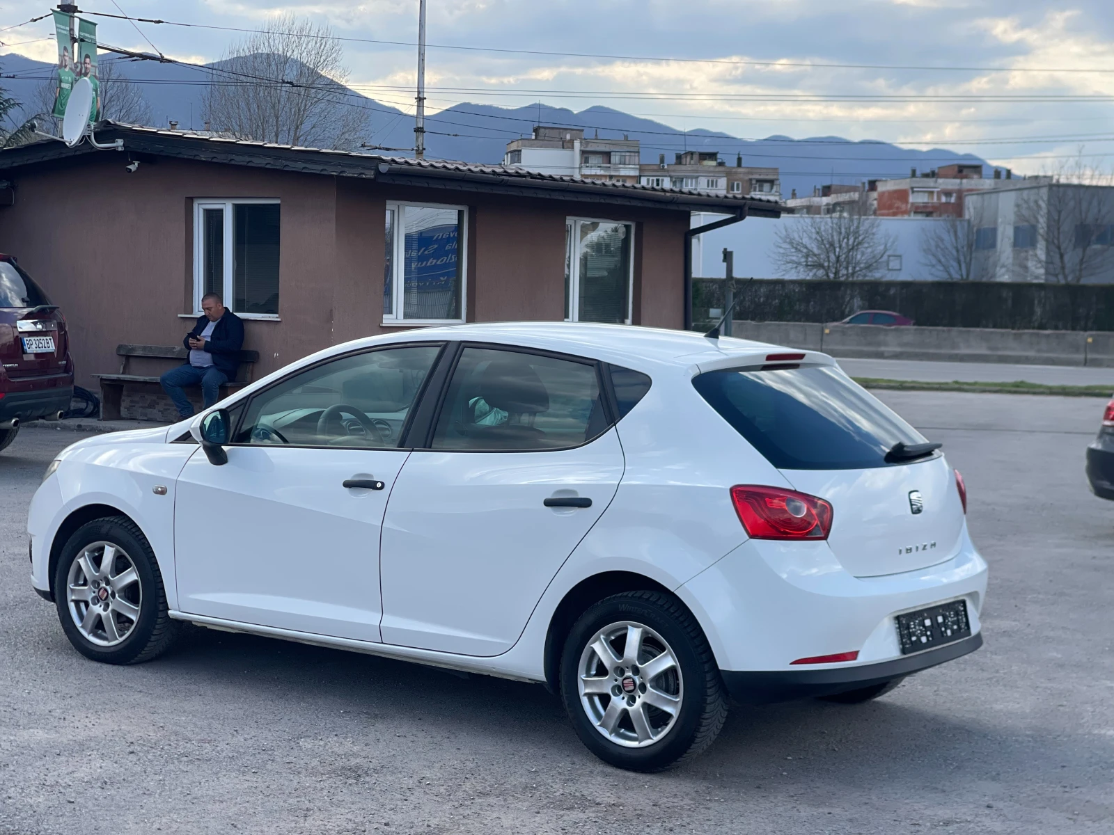 SEAT Ibiza 1.2 — 6