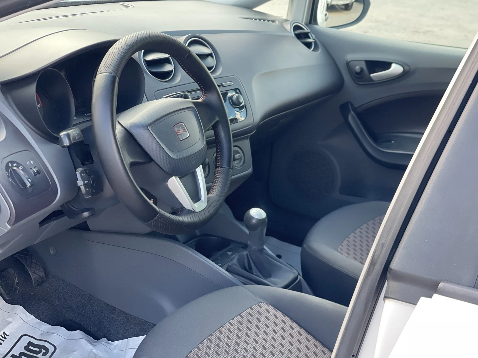 SEAT Ibiza 1.2 — 9