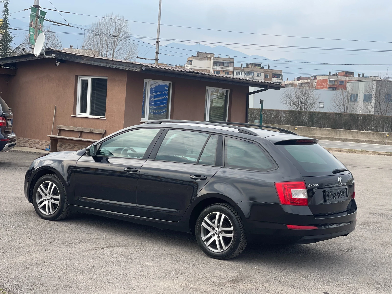 Škoda Octavia 1.6 TDI — 5