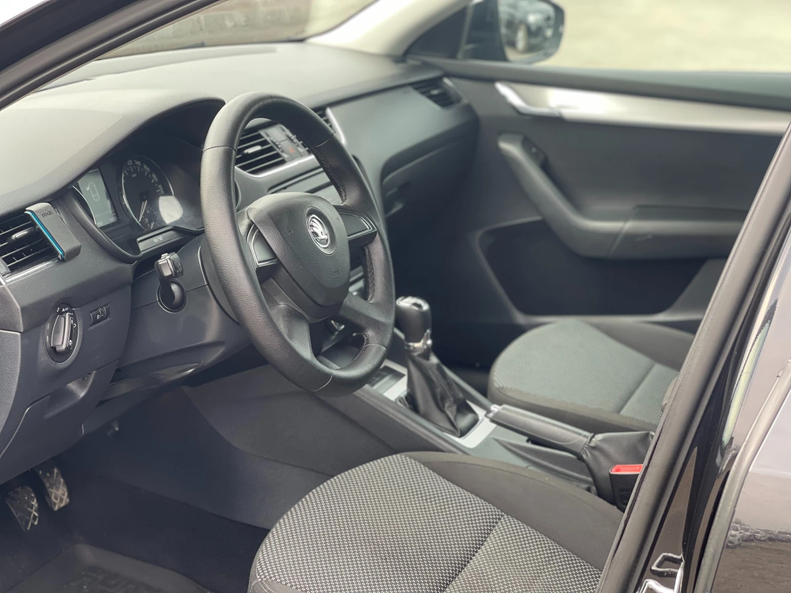 Škoda Octavia 1.6 TDI — 9