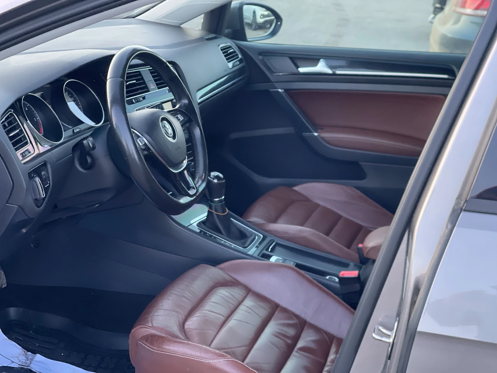 Volkswagen Golf VII 2.0 TDI 4Motion — 9