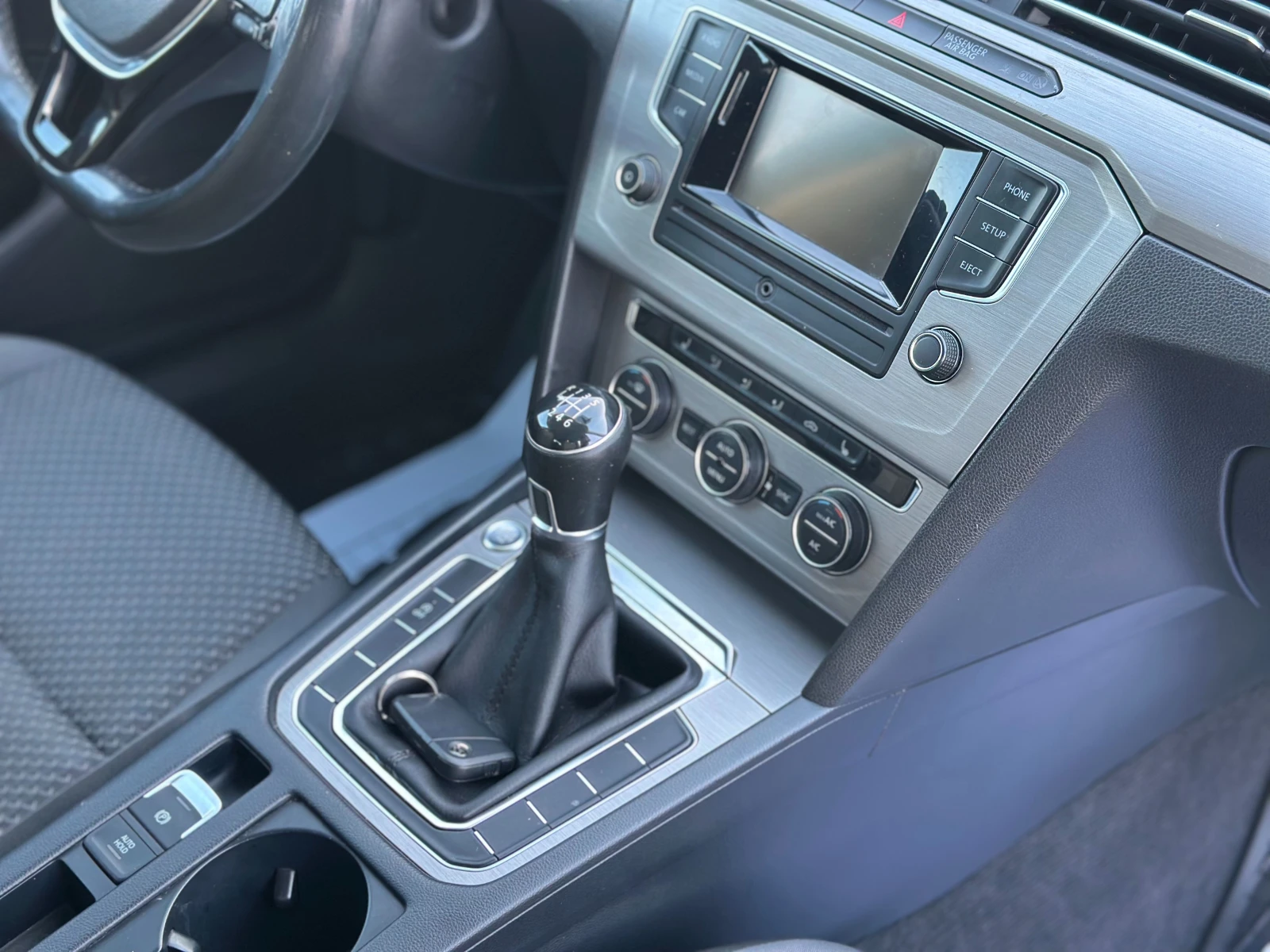 Volkswagen Passat 1.6 TDI Highline — 11