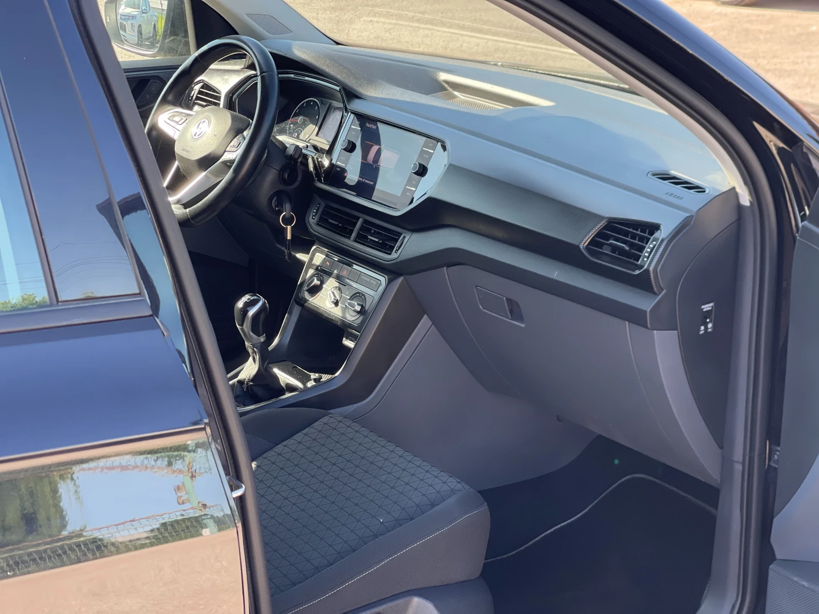 Volkswagen T-Cross 1.0 TSI — 11