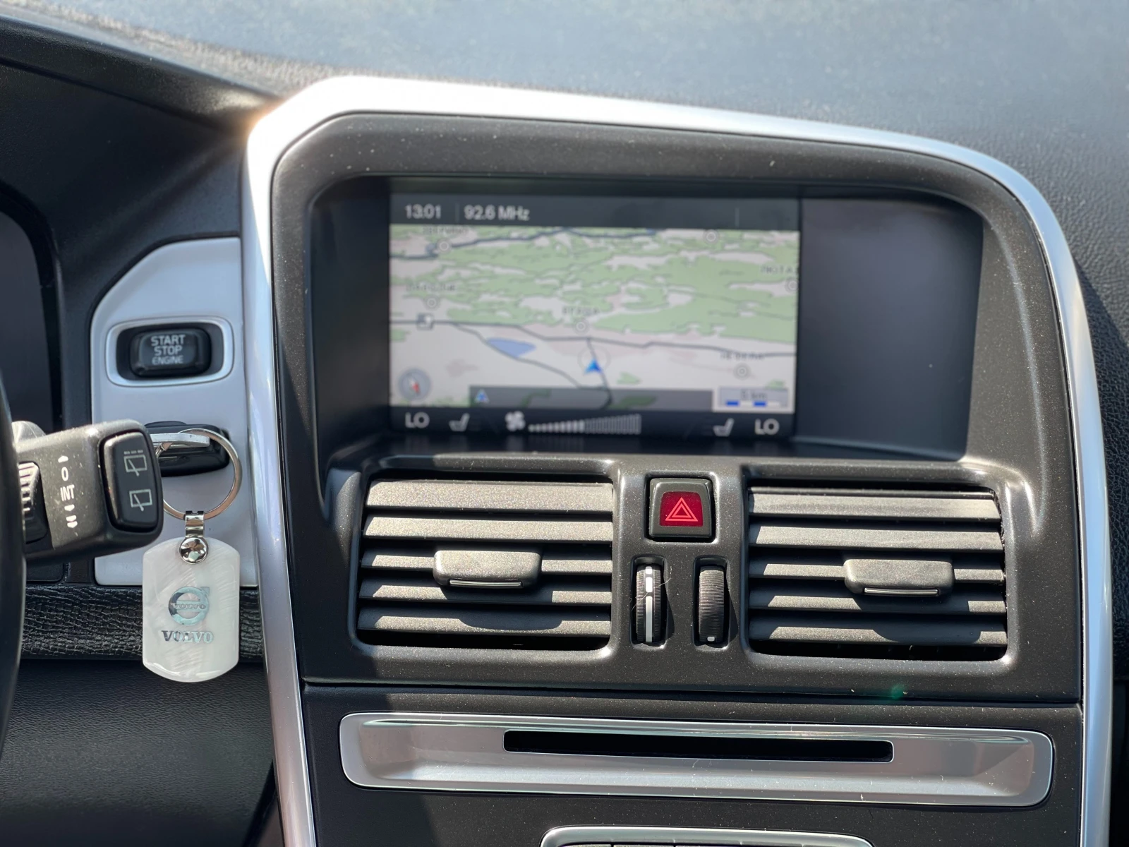 Volvo XC60 D4 AWD — 10