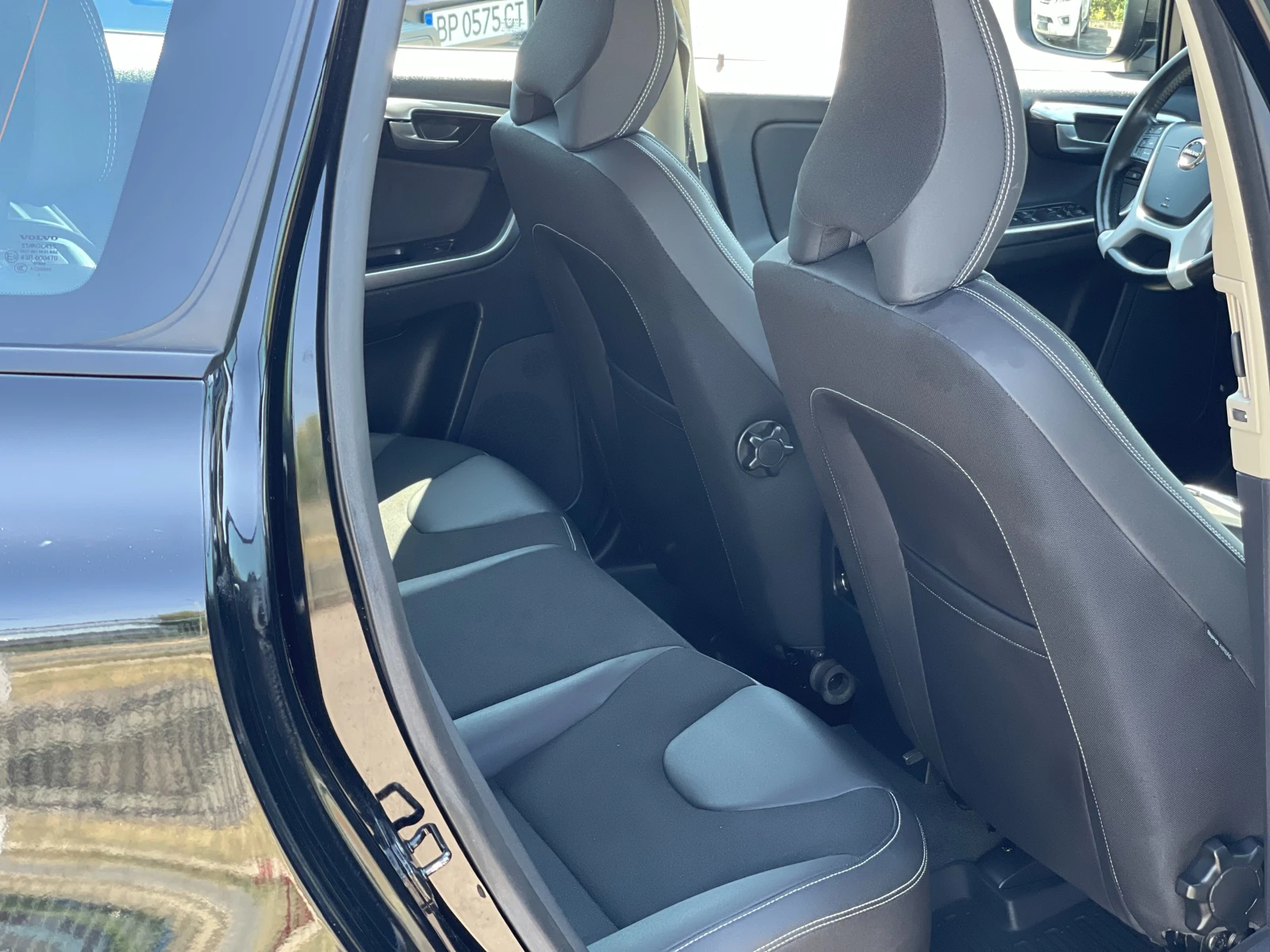 Volvo XC60 D4 AWD — 16